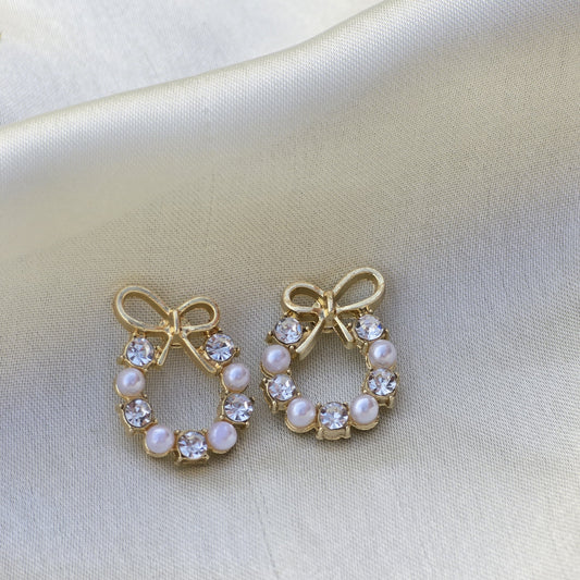 Graceful Pearl Bow Earrings – Timeless &amp; Elegant